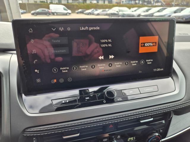 Nissan Qashqai 1.3 DIG-T MHEV 140PS Tekna Voll-Leder Klimaautomatik PanoGlasdach Sitzheizung Lenkradheizung Navi Head-Up Display elektr. Heckklappe ACC PDC v+h 360&deg;Kamera DAB Bluetooth Touchscreen Apple CarPlay Android Auto 19"LM 