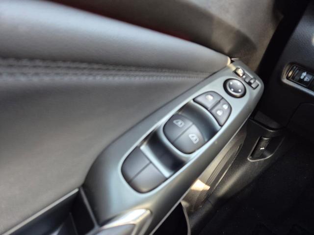 Nissan Juke 1.0 DIG-T 114PS N-Design Automatik Teil-Leder Klimaautomatik Sitzheizung Lenkradheizung PDC v+h R&uuml;ckf.Kamera Navi 19"LM Bluetooth Touchscreen Apple CarPlay Android Auto 