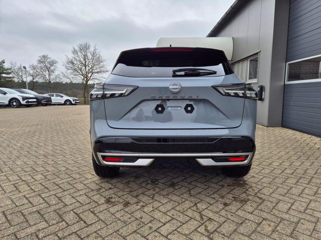 Nissan Qashqai 1.3 DIG-T MHEV 158 PS X-Tronic Tekna Premium Paket 20"LM Teil-Leder PanoGlasdach Klimaautomatik Sitzheizung Lenkradheizung Navi Head-Up Display elektr. Heckklappe ACC PDC v+h 360&deg;Kamera DAB Bluetooth Touchscreen Apple CarPlay Android Auto 