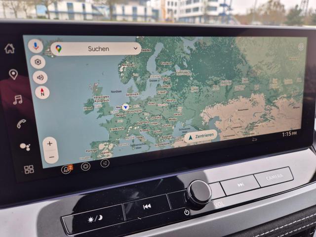 Nissan Qashqai 1.3 DIG-T MHEV 158 PS X-Tronic Tekna Premium Paket 20"LM Teil-Leder PanoGlasdach Klimaautomatik Sitzheizung Lenkradheizung Navi Head-Up Display elektr. Heckklappe ACC PDC v+h 360&deg;Kamera DAB Bluetooth Touchscreen Apple CarPlay Android Auto 