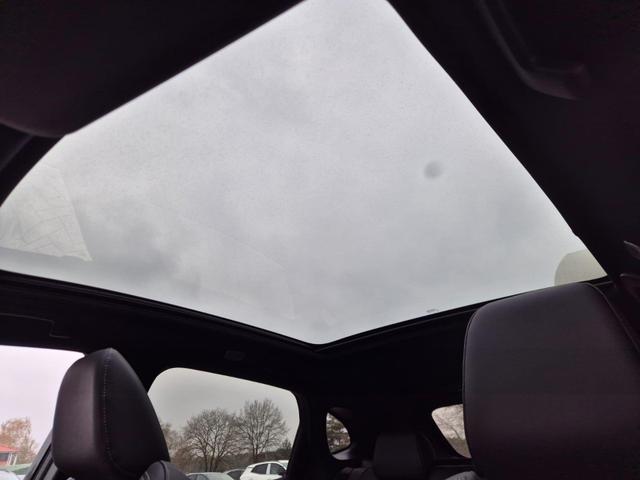 Nissan Qashqai 1.3 DIG-T MHEV 158 PS X-Tronic Tekna Voll-Leder Klimaautomatik PanoGlasdach Sitzheizung Lenkradheizung Navi Head-Up Display elektr. Heckklappe ACC PDC v+h 360&deg;Kamera DAB Bluetooth Touchscreen Apple CarPlay Android Auto 19"LM 