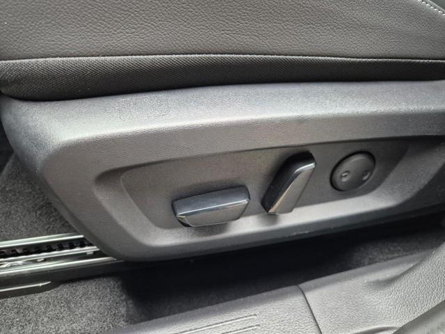 Nissan Qashqai 1.3 DIG-T MHEV 158 PS X-Tronic Tekna Voll-Leder Klimaautomatik PanoGlasdach Sitzheizung Lenkradheizung Navi Head-Up Display elektr. Heckklappe ACC PDC v+h 360&deg;Kamera DAB Bluetooth Touchscreen Apple CarPlay Android Auto 19"LM 