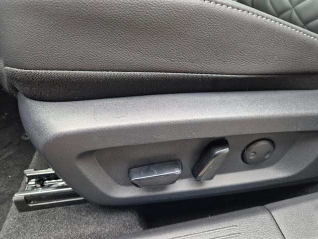 Nissan Qashqai 1.3 DIG-T MHEV 158 PS X-Tronic Tekna Voll-Leder Klimaautomatik PanoGlasdach Sitzheizung Lenkradheizung Navi Head-Up Display elektr. Heckklappe ACC PDC v+h 360&deg;Kamera DAB Bluetooth Touchscreen Apple CarPlay Android Auto 19"LM 