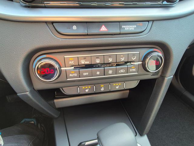 Kia XCeed 1.6 T-GDi 150PS Automatik Klimaautomatik Sitzheizung Lenkradheizung Navi PDC R&uuml;ckf.Kamera abged.Scheiben Apple CarPlay Android Auto 