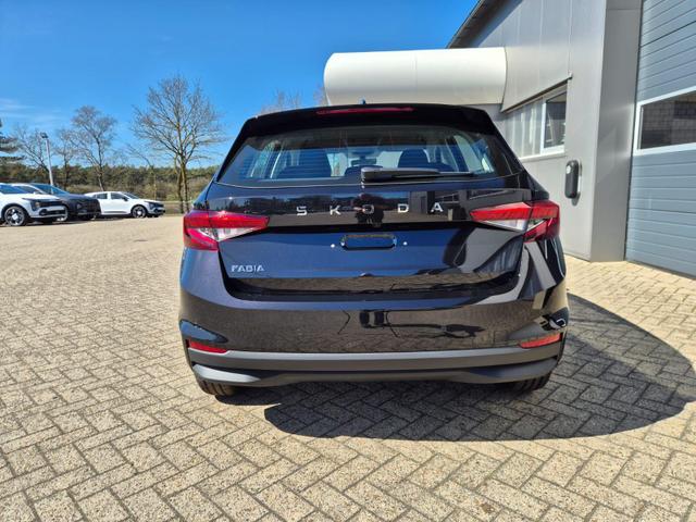 Skoda Fabia 1.0 TSI 95PS Selection 5-t&uuml;rig R&uuml;ckf.Kamera Parksensoren Sitzheizung Multifunktionslenkrad Klima Skoda-Radio Bluetooth Touchscreen Tempomat Nebelsch. Apple CarPlay + Android Auto 