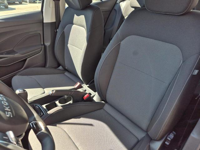 Skoda Fabia 1.0 TSI 95PS Selection 5-t&uuml;rig R&uuml;ckf.Kamera Parksensoren Sitzheizung Multifunktionslenkrad Klima Skoda-Radio Bluetooth Touchscreen Tempomat Nebelsch. Apple CarPlay + Android Auto 