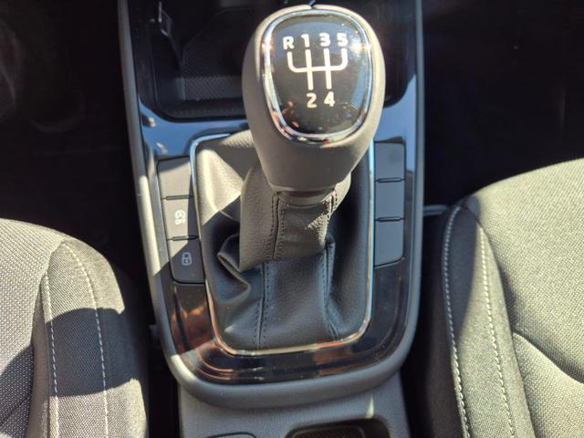 Skoda Fabia 1.0 TSI 95PS Selection 5-t&uuml;rig R&uuml;ckf.Kamera Parksensoren Sitzheizung Multifunktionslenkrad Klima Skoda-Radio Bluetooth Touchscreen Tempomat Nebelsch. Apple CarPlay + Android Auto 