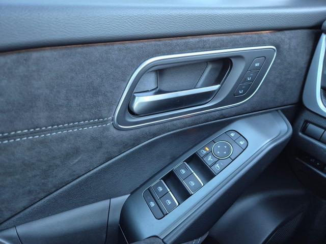 Nissan Qashqai 1.3 DIG-T MHEV 158 PS X-Tronic Tekna Premium Paket 20"LM Teil-Leder PanoGlasdach Klimaautomatik Sitzheizung Lenkradheizung Navi Head-Up Display elektr. Heckklappe ACC PDC v+h 360&deg;Kamera DAB Bluetooth Touchscreen Apple CarPlay Android Auto 