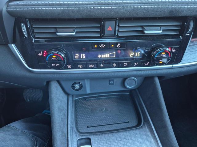 Nissan Qashqai 1.3 DIG-T MHEV 158 PS X-Tronic Tekna Premium Paket 20"LM Teil-Leder PanoGlasdach Klimaautomatik Sitzheizung Lenkradheizung Navi Head-Up Display elektr. Heckklappe ACC PDC v+h 360&deg;Kamera DAB Bluetooth Touchscreen Apple CarPlay Android Auto 