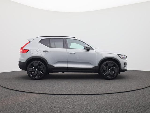 Volvo XC40 2.0 Black Edition Plus B4 Mild-Hybrid 197PS Automatik elektr. PanoDach R&uuml;ckf.Kamera PDC v+h ACC el.Heckklappe Harman/Kardon-Sound Klimaautomatik Sitzheizung Lenkradheizung Apple CarPlay Android Auto 20-LM 