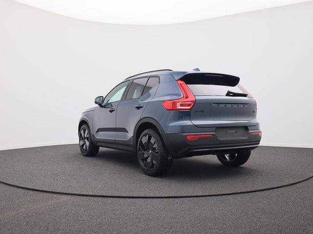 Volvo XC40 2.0 Black Edition Plus B4 Mild-Hybrid 197PS Automatik elektr. PanoDach R&uuml;ckf.Kamera PDC v+h ACC el.Heckklappe Harman/Kardon-Sound Klimaautomatik Sitzheizung Lenkradheizung Apple CarPlay Android Auto 20-LM 