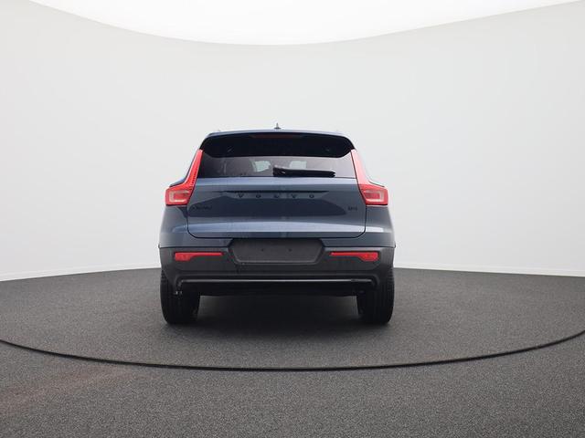 Volvo XC40 2.0 Black Edition Plus B4 Mild-Hybrid 197PS Automatik elektr. PanoDach R&uuml;ckf.Kamera PDC v+h ACC el.Heckklappe Harman/Kardon-Sound Klimaautomatik Sitzheizung Lenkradheizung Apple CarPlay Android Auto 20-LM 