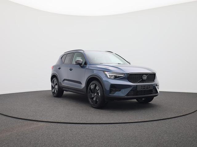 Volvo XC40 2.0 Black Edition Plus B4 Mild-Hybrid 197PS Automatik elektr. PanoDach R&uuml;ckf.Kamera PDC v+h ACC el.Heckklappe Harman/Kardon-Sound Klimaautomatik Sitzheizung Lenkradheizung Apple CarPlay Android Auto 20-LM 