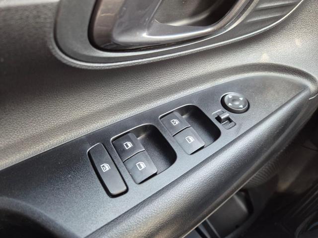 Hyundai i20 1.0 T-GDI 90PS Trend 5-t&uuml;rig Klimaautomatik Sitzheizung Lenkradheizung R&uuml;ckf.Kamera PDC Apple CarPlay Android Auto Tempomat Touchscreen 16"LM 