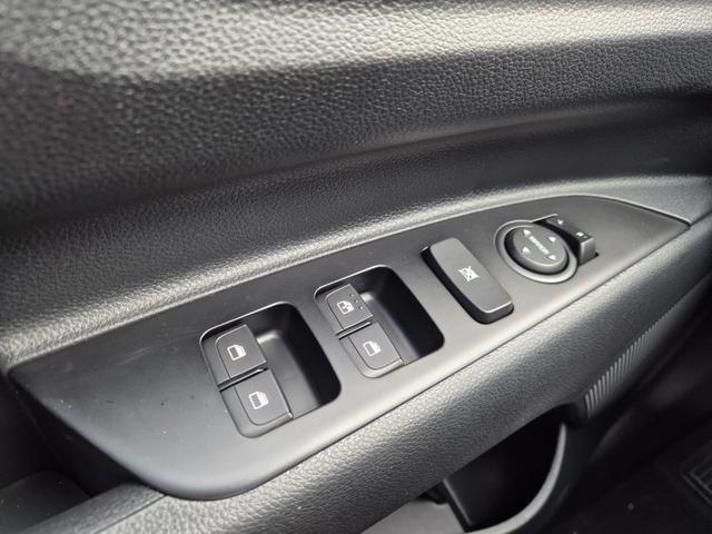 Kia Stonic Vision 1.0 T-GDI 100PS Automatik NEUES MODELL Sitzheizung Lenkradheizung PDC v+h R&uuml;ckf.Kamera Klima Bluetooth Touchscreen Apple CarPlay Android Auto Tempomat 16"LM 