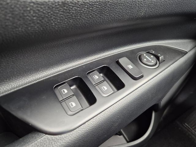 Kia Stonic Vision 1.0 T-GDI 100PS Automatik NEUES MODELL Sitzheizung Lenkradheizung PDC v+h R&uuml;ckf.Kamera Klima Bluetooth Touchscreen Apple CarPlay Android Auto Tempomat 16"LM 