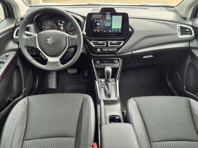 Suzuki S-Cross Comfort+ 110PS Automatik MHEV 1.4 Boosterjet Teilleder Navi Klimaautomatik Sitzheizung ACC PDC v+h 4x Kamera Suzuki-Radio Apple CarPlay Android Auto Touchscreen 2xKeyless 17-LM 