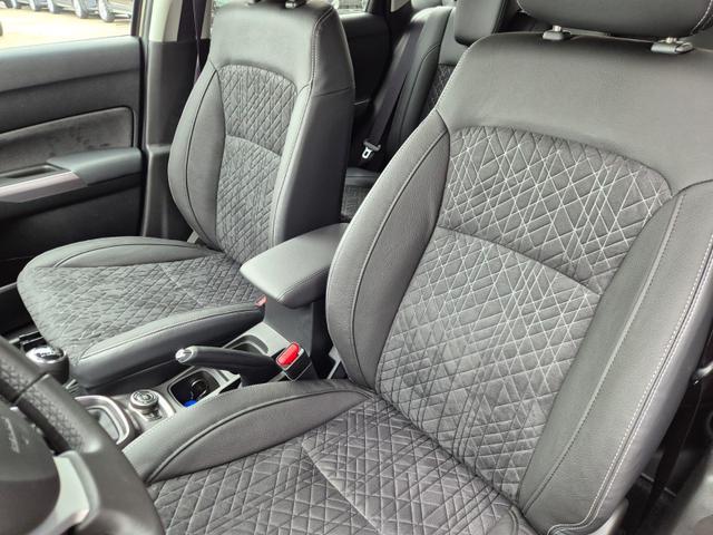 Suzuki Vitara Comfort+ 110PS MHEV 4x4 ALLGRIP 1.4 Boosterjet Allrad Teilleder mit Alcantara Navi Klimaautomatik Sitzheizung ACC PDC v+h R&uuml;ckf.Kamera Suzuki-Radio Apple CarPlay Android Auto Touchscreen 2xKeyless 17-LM 