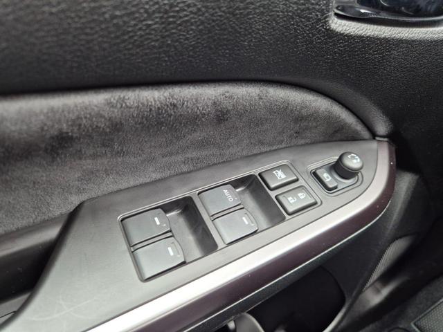 Suzuki Vitara Comfort+ 110PS MHEV 4x4 ALLGRIP 1.4 Boosterjet Allrad Teilleder mit Alcantara Navi Klimaautomatik Sitzheizung ACC PDC v+h R&uuml;ckf.Kamera Suzuki-Radio Apple CarPlay Android Auto Touchscreen 2xKeyless 17-LM 