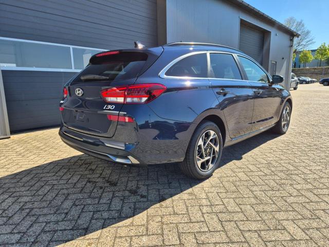 Hyundai i30 Kombi 1.5 T-GDI 150PS Automatik Trend Sitzheizung Lenkradheizung Klimaautomatik PDC v+h R&uuml;ckf.Kamera Navi Apple CarPlay + Android Auto 16"LM 