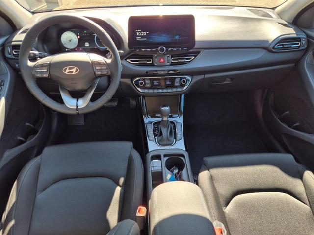 Hyundai i30 Kombi 1.5 T-GDI 150PS Automatik Trend Sitzheizung Lenkradheizung Klimaautomatik PDC v+h R&uuml;ckf.Kamera Navi Apple CarPlay + Android Auto 16"LM 