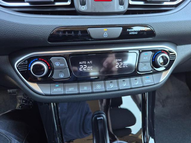 Hyundai i30 Kombi 1.5 T-GDI 150PS Automatik Trend Sitzheizung Lenkradheizung Klimaautomatik PDC v+h R&uuml;ckf.Kamera Navi Apple CarPlay + Android Auto 16"LM 