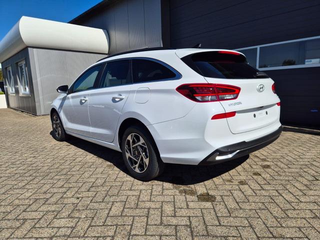 Hyundai i30 Kombi 1.5 T-GDI 150PS Automatik Trend Sitzheizung Lenkradheizung Klimaautomatik PDC v+h R&uuml;ckf.Kamera Navi Apple CarPlay + Android Auto 16"LM 