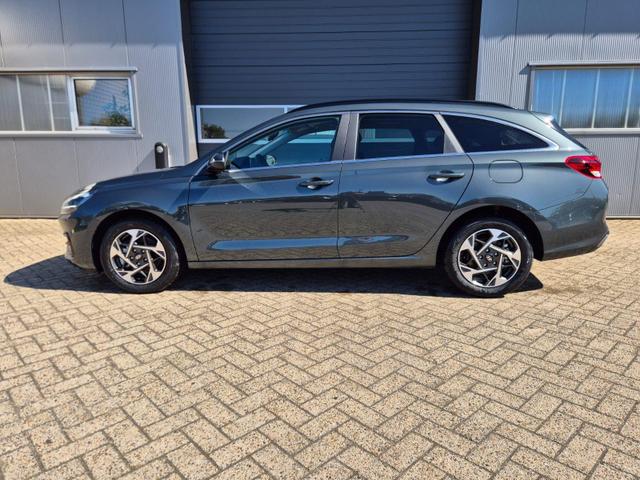 Hyundai i30 Kombi 1.5 T-GDI 150PS Automatik Trend Sitzheizung Lenkradheizung Klimaautomatik PDC v+h R&uuml;ckf.Kamera Navi Apple CarPlay + Android Auto 16"LM 