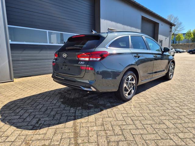 Hyundai i30 Kombi 1.5 T-GDI 150PS Automatik Trend Sitzheizung Lenkradheizung Klimaautomatik PDC v+h R&uuml;ckf.Kamera Navi Apple CarPlay + Android Auto 16"LM 