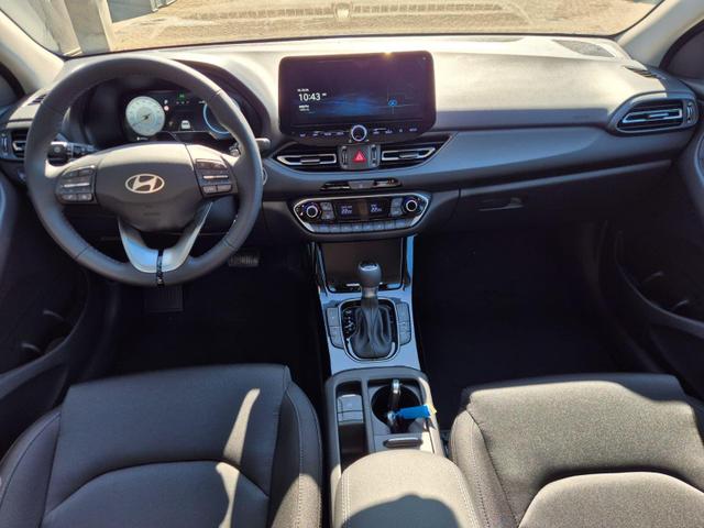 Hyundai i30 Kombi 1.5 T-GDI 150PS Automatik Trend Sitzheizung Lenkradheizung Klimaautomatik PDC v+h R&uuml;ckf.Kamera Navi Apple CarPlay + Android Auto 16"LM 