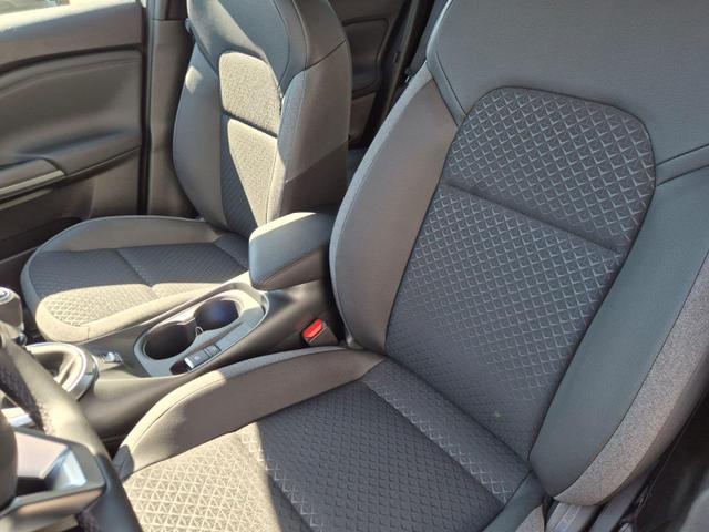 Nissan Juke 1.0 DIG-T 114PS N-Connecta Teil-Leder Klimaautomatik PDC v+h R&uuml;ckf.Kamera Bluetooth Touchscreen Apple CarPlay Android Auto 17"LM 