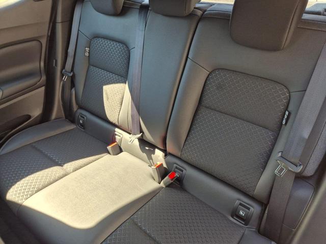Nissan Juke 1.0 DIG-T 114PS N-Connecta Teil-Leder Klimaautomatik PDC v+h R&uuml;ckf.Kamera Bluetooth Touchscreen Apple CarPlay Android Auto 17"LM 