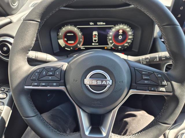 Nissan Juke 1.0 DIG-T 114PS N-Connecta Teil-Leder Klimaautomatik PDC v+h R&uuml;ckf.Kamera Bluetooth Touchscreen Apple CarPlay Android Auto 17"LM 