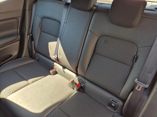 Nissan Juke 1.0 DIG-T 114PS N-Connecta Teil-Leder Klimaautomatik PDC v+h R&uuml;ckf.Kamera Bluetooth Touchscreen Apple CarPlay Android Auto 17"LM 