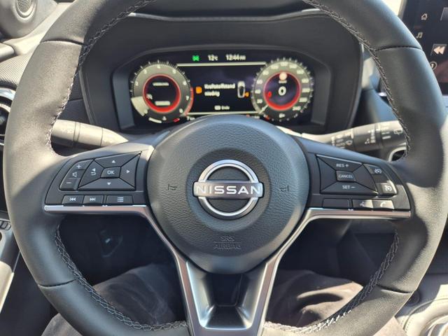 Nissan Juke 1.0 DIG-T 114PS N-Connecta Teil-Leder Klimaautomatik PDC v+h R&uuml;ckf.Kamera Bluetooth Touchscreen Apple CarPlay Android Auto 17"LM 