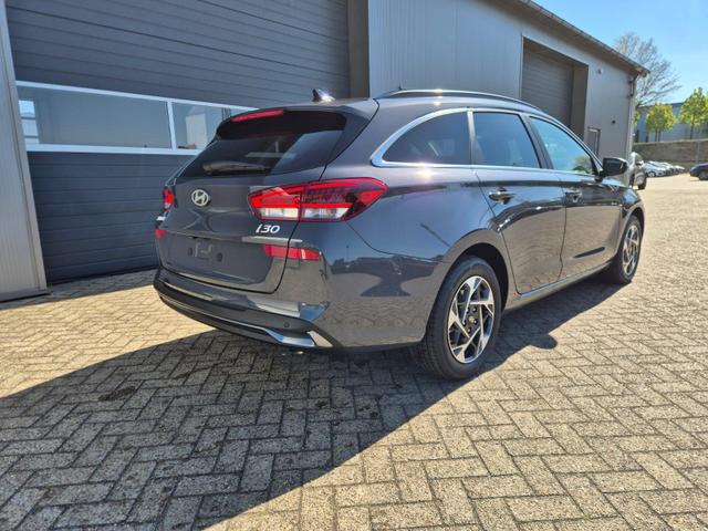 Hyundai i30 Kombi 1.5 T-GDI 150PS Automatik Trend Sitzheizung Lenkradheizung Klimaautomatik PDC v+h R&uuml;ckf.Kamera Navi Apple CarPlay + Android Auto 16"LM 