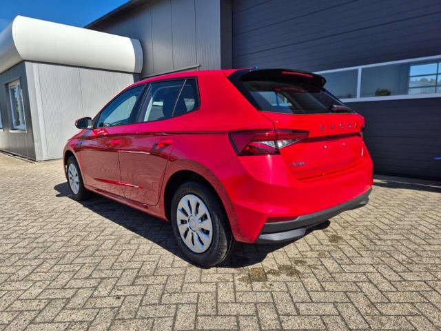 Skoda Fabia 1.0 TSI 95PS Selection 5-t&uuml;rig R&uuml;ckf.Kamera Parksensoren Sitzheizung Multifunktionslenkrad Klima Skoda-Radio Bluetooth Touchscreen Tempomat Nebelsch. Apple CarPlay + Android Auto 