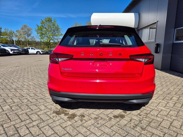 Skoda Fabia 1.0 TSI 95PS Selection 5-t&uuml;rig R&uuml;ckf.Kamera Parksensoren Sitzheizung Multifunktionslenkrad Klima Skoda-Radio Bluetooth Touchscreen Tempomat Nebelsch. Apple CarPlay + Android Auto 