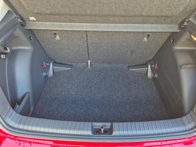 Skoda Fabia 1.0 TSI 95PS Selection 5-t&uuml;rig R&uuml;ckf.Kamera Parksensoren Sitzheizung Multifunktionslenkrad Klima Skoda-Radio Bluetooth Touchscreen Tempomat Nebelsch. Apple CarPlay + Android Auto 