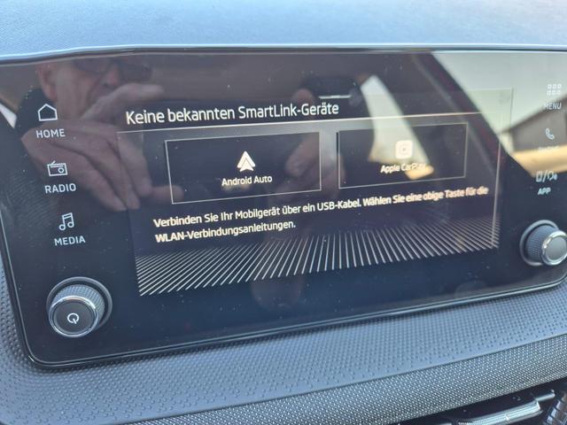 Skoda Fabia 1.0 TSI 95PS Selection 5-t&uuml;rig R&uuml;ckf.Kamera Parksensoren Sitzheizung Multifunktionslenkrad Klima Skoda-Radio Bluetooth Touchscreen Tempomat Nebelsch. Apple CarPlay + Android Auto 