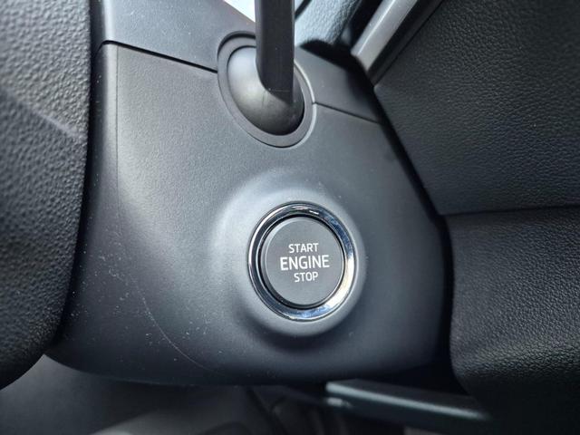 Skoda Karoq 1.5 TSI 150PS DSG Selection Klimaautomatik Sitzheizung Lenkradheizung ACC PDC v+h R&uuml;ckf.Kamera abg.Scheiben Apple CarPlay Android Auto 17"LM 