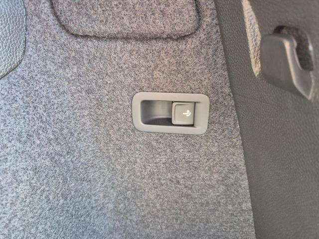 Skoda Karoq 1.5 TSI 150PS DSG Selection AHK Klimaautomatik Sitzheizung Lenkradheizung ACC PDC v+h R&uuml;ckf.Kamera abg.Scheiben Apple CarPlay Android Auto 17"LM 