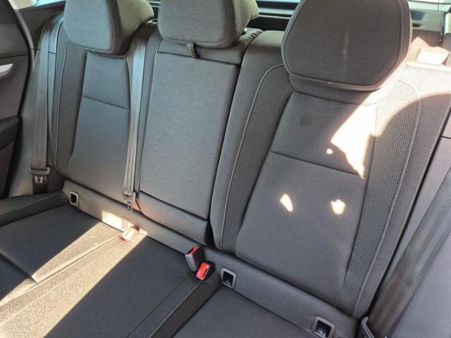 Skoda Karoq 1.5 TSI 150PS DSG Selection AHK Klimaautomatik Sitzheizung Lenkradheizung ACC PDC v+h R&uuml;ckf.Kamera abg.Scheiben Apple CarPlay Android Auto 17"LM 