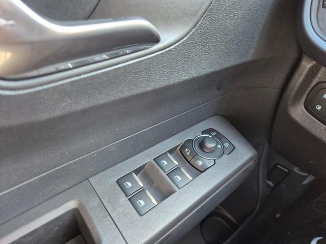Ford Tourneo Courier 1.0 EcoBoost 125PS Active Teil-Leder Sitzheizung Lenkradheizung Klimaautomatik PDC v+h R&uuml;ckf.-Kamera ACC TWA Frontscheibe beheizb. Ford-Navi SYNC4 Apple CarPlay + Android Auto 