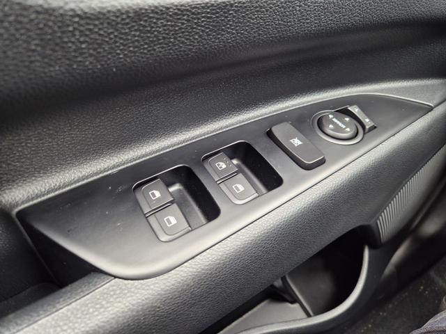 Kia Stonic 1.0 T-GDI MHEV 115PS Automatik NEUES MODELL Sitzheizung Lenkradheizung PDC v+h R&uuml;ckf.Kamera Klima Bluetooth Touchscreen Apple CarPlay Android Auto Tempomat 16"LM 