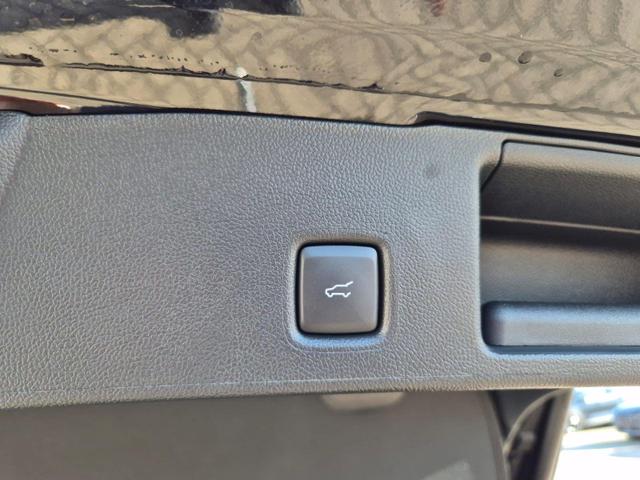 Ford Kuga ST-Line X 243PS PHEV Automatik Matrix-LED schwenkb. AHK elektr. PanoDach Sitzheizung v+h Lenkradheizung Frontscheibe beheizb. Navi SYNC4 Apple CarPlay Android Auto Touchscreen PDC 4xKamera 2xKeyless B+O Sound 19"LM vollelektr. Reichweite 65KM 