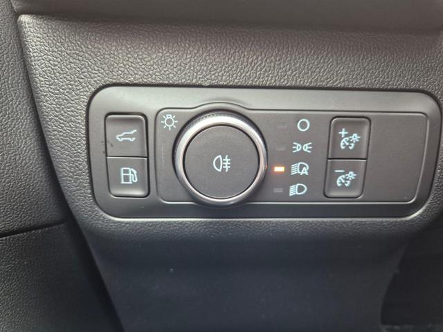 Ford Kuga ST-Line X 243PS PHEV Automatik Matrix-LED schwenkb. AHK elektr. PanoDach Sitzheizung v+h Lenkradheizung Frontscheibe beheizb. Navi SYNC4 Apple CarPlay Android Auto Touchscreen PDC 4xKamera 2xKeyless B+O Sound 19"LM vollelektr. Reichweite 65KM 