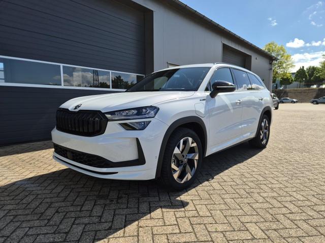 Skoda Kodiaq Sportline 1.5 TSI 204PS PHEV DSG schwenkb. AHK elektr. PanoDach HUD Alcantara PDC v+h 360&deg;Kamera CANTON Sound Klimaautomatik Sitzheizung Lenkradheizung Navi Apple CarPlay Android Auto 2xKeyless 19"LM vollelektr. Reichweite 116KM 