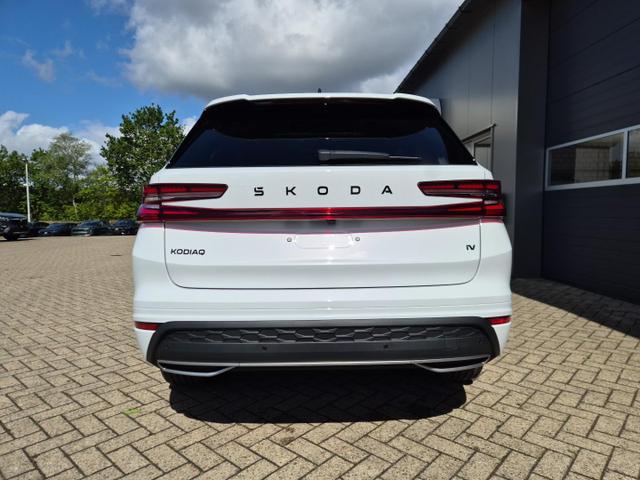 Skoda Kodiaq Sportline 1.5 TSI 204PS PHEV DSG schwenkb. AHK elektr. PanoDach HUD Alcantara PDC v+h 360&deg;Kamera CANTON Sound Klimaautomatik Sitzheizung Lenkradheizung Navi Apple CarPlay Android Auto 2xKeyless 19"LM vollelektr. Reichweite 116KM 