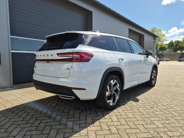 Skoda Kodiaq Sportline 1.5 TSI 204PS PHEV DSG schwenkb. AHK elektr. PanoDach HUD Alcantara PDC v+h 360&deg;Kamera CANTON Sound Klimaautomatik Sitzheizung Lenkradheizung Navi Apple CarPlay Android Auto 2xKeyless 19"LM vollelektr. Reichweite 116KM 